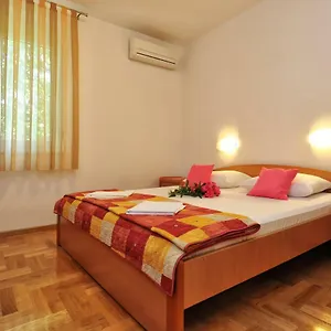 Apartment Fontana 2, Sukosan